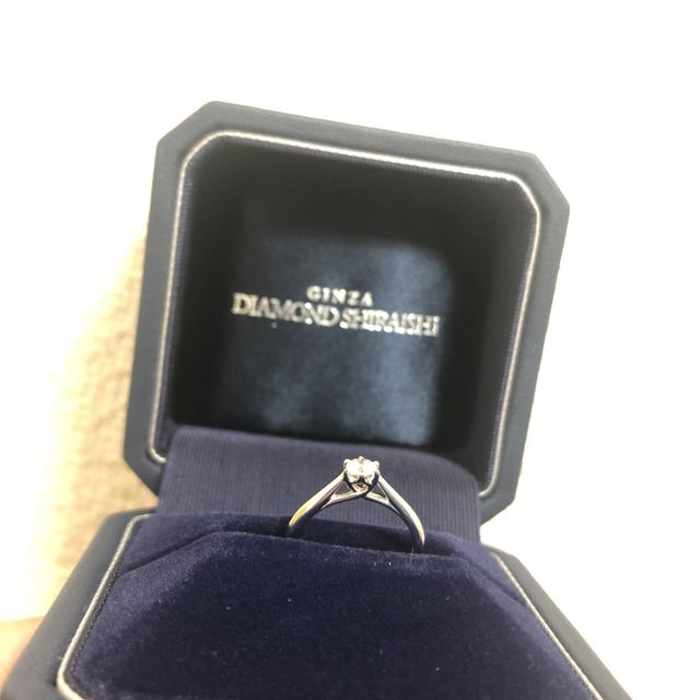 【銀座ダイヤモンドシライシの口コミ】 プロポーズ をしようと思い、婚約指輪について調べていました。ネットで調…
