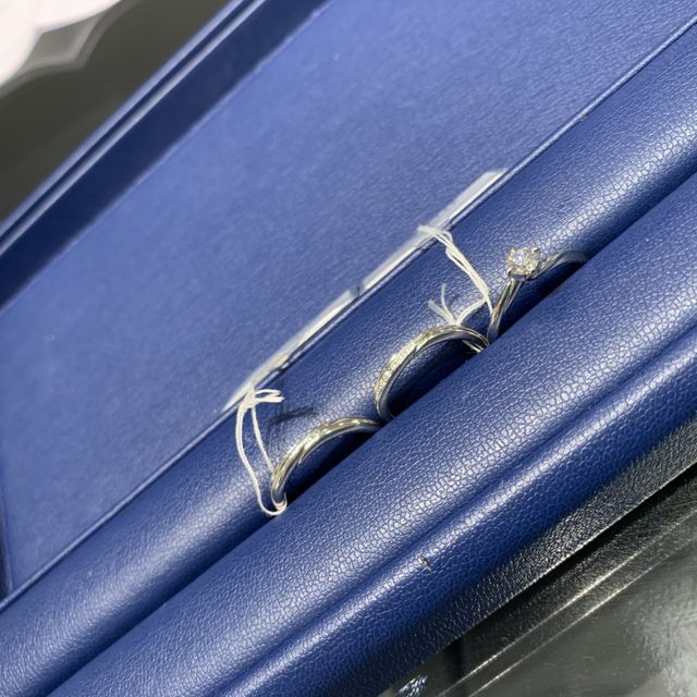 【銀座ダイヤモンドシライシの口コミ】 婚約指輪をダイヤモンドシライシで購入したのでそれに合わせて結婚指輪も…