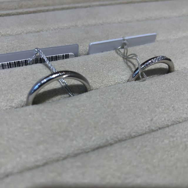 【TRECENTI(トレセンテ)の口コミ】 マット加工がオシャレです。
マット加工は消すことも、つける事も可能なの…