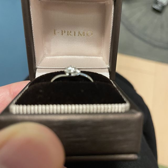 【アイプリモ(I-PRIMO)の口コミ】 オーソドックス過ぎず、派手すぎずちょうどいいデザインだったのでこちら…