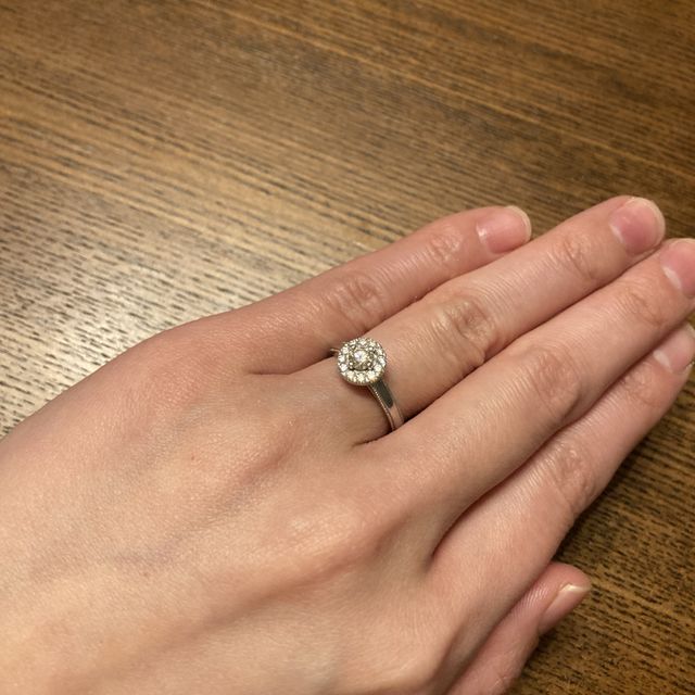 【TANZO.(鍛造指輪)の口コミ】 ブランド力よりも商品の良さを売りにしている所に2人とも惹かれました。
…