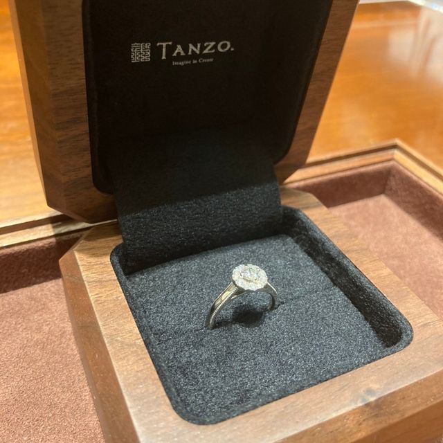【TANZO.(鍛造指輪)の口コミ】 ブランド力よりも商品の良さを売りにしている所に2人とも惹かれました。
…