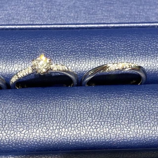 【銀座ダイヤモンドシライシの口コミ】 デザインも素敵なものがたくさんありセミオーダーということで、すんごい…