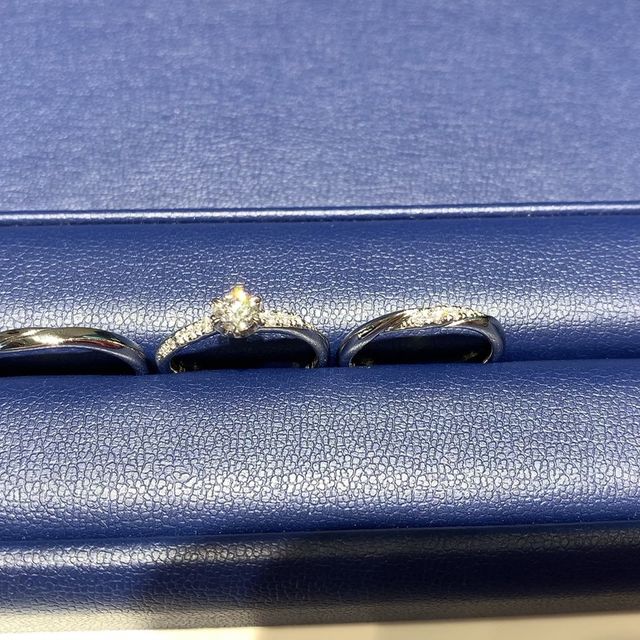 【銀座ダイヤモンドシライシの口コミ】 ダイヤモンドの質。
クオリティのたかいダイヤモンドをご提案いただき、大…