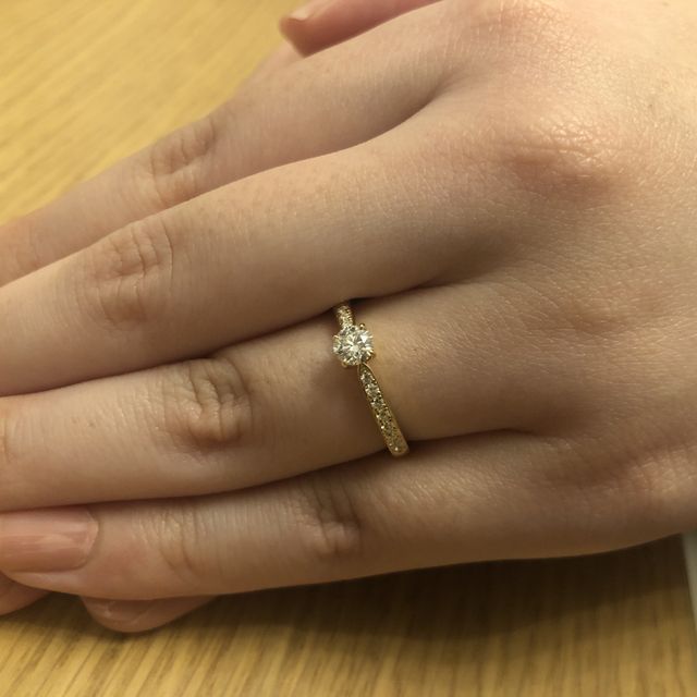 【ラザール ダイヤモンド(LAZARE DIAMOND)の口コミ】 ダイヤモンド重視だったので、ダイヤモンドで有名なラザールダイヤモンド…