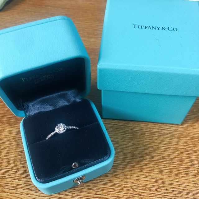 【ティファニー(Tiffany & Co.)の口コミ】 初めて見た時から絶対これがいいと思うほど、今でもとても気に入っていま…