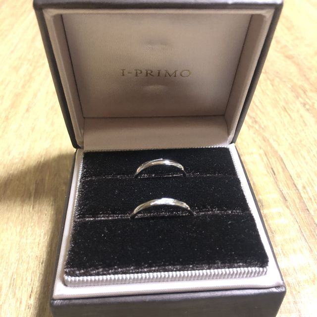【アイプリモ(I-PRIMO)の口コミ】 シンプルなデザインで価格も予算内だったのでこの指輪に決めました。ダイ…