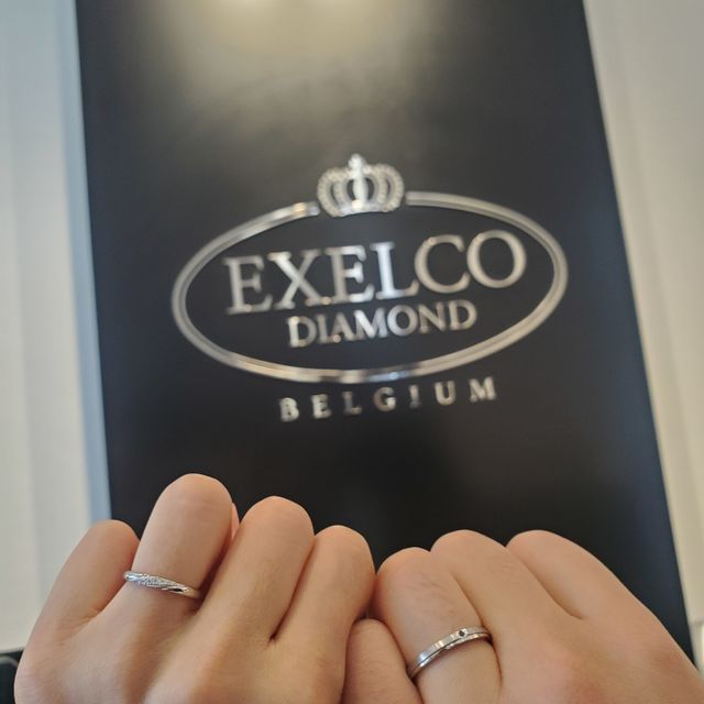 【エクセルコダイヤモンド(EXELCO DIAMOND)の口コミ】 ペアにする予定でしたが、お互い気に入る指輪が違ったためペアにこだわら…