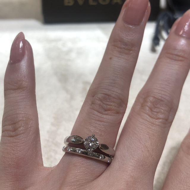 【ブルガリ(BVLGARI)の口コミ】 店員さんによる安心感が大きかったと思います。
また、結婚指輪は夫婦で似…