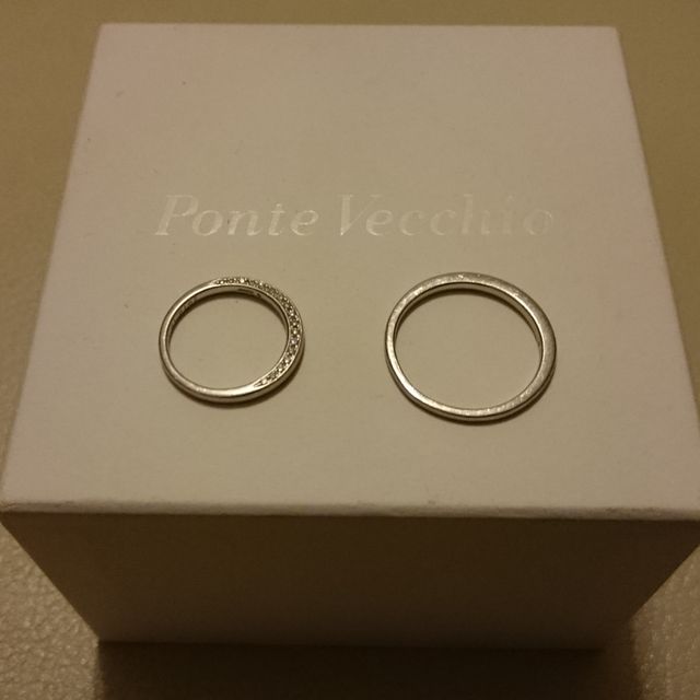 【Ponte Vecchio(ポンテヴェキオ)の口コミ】 シンプルなものを探していましたが，何もないのは寂しいなと思っていたと…