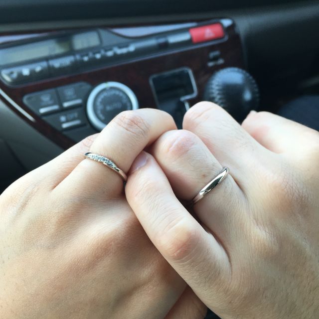 【銀座ダイヤモンドシライシの口コミ】 デザインが、指の形にあっていたので、気に入った。指通しがとても滑らか…