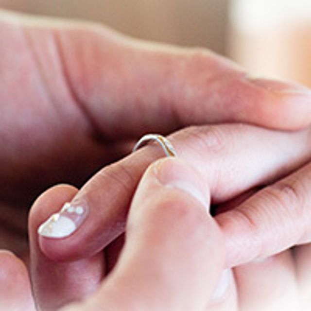 【ギンザタナカブライダル(GINZA TANAKA BRIDAL)の口コミ】 私は金属アレルギーがあるので素材を重視しながらそれでいてお手頃な指輪…