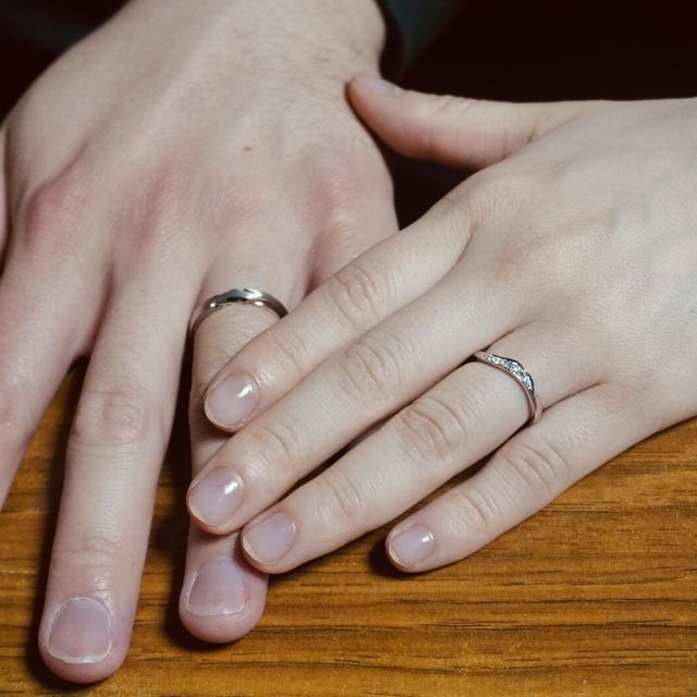 【俄(にわか)の口コミ】 婚約指輪で俄の露華をもらったため。婚約指輪についても京都が本店で、旦…