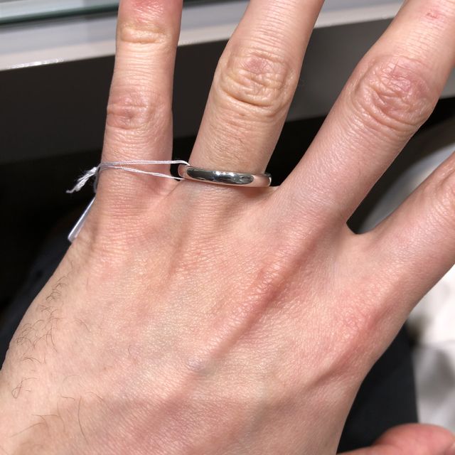 【エクセルコダイヤモンド(EXELCO DIAMOND)の口コミ】 デザインに関しては程よく丸みがありシンプルな点が惹かれました。今後ず…