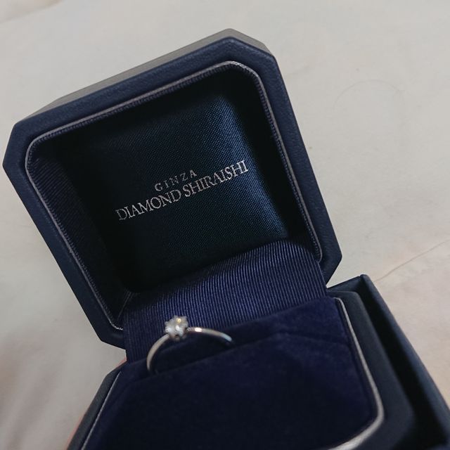 【銀座ダイヤモンドシライシの口コミ】 指輪を毎日着けたくなるのは違和感がないことです。
ＴＰＯどの状況でも浮…