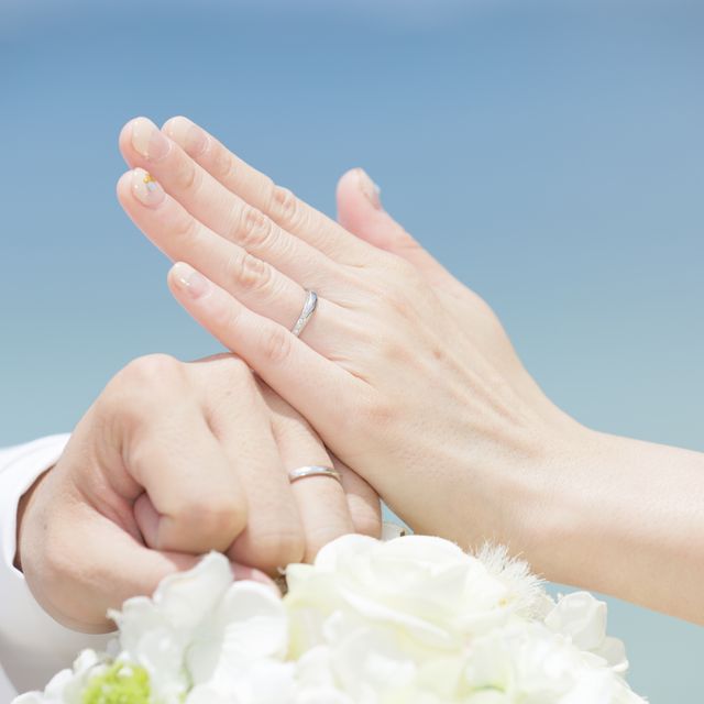 【俄(にわか)の口コミ】 結婚情報誌やサイトである程度の候補は絞っていました。ダイヤの入り方や…