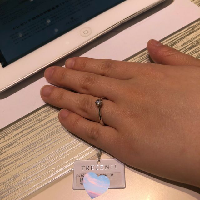 【TRECENTI(トレセンテ)の口コミ】 ダイヤモンドの品質をいちばん重視しています。色、大きさ、透明度、カッ…