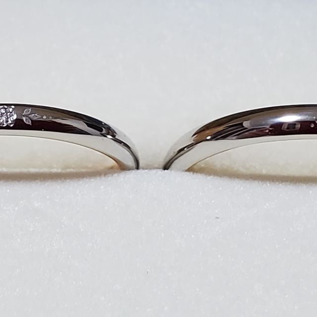 【ケイウノ ブライダル(K.UNO BRIDAL)の口コミ】 デザインが可愛い。それに尽きます。ディズニーシリーズで細さ、軽さ、そ…