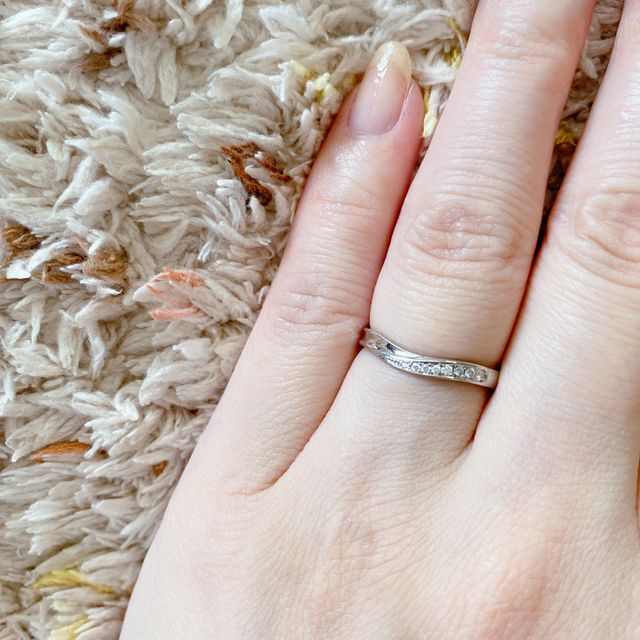 【BONDS(ボンズ)の口コミ】 婚約指輪の購入が想定より予算オーバーだった為、結婚指輪は２つ合わせて…