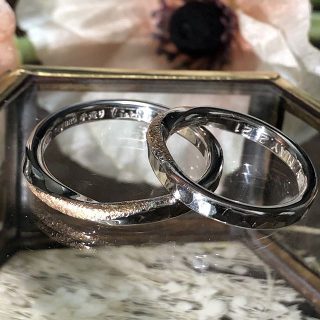 【ichi(イチ)の口コミ】 デザインは槌目や捻りが気になり直接お話しに行きました。
石地も捨てがた…