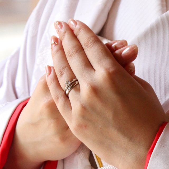 【ティファニー(Tiffany & Co.)の口コミ】 婚約指輪は絶対に一粒ダイヤと決めていました。そのデザインで何店舗か見…