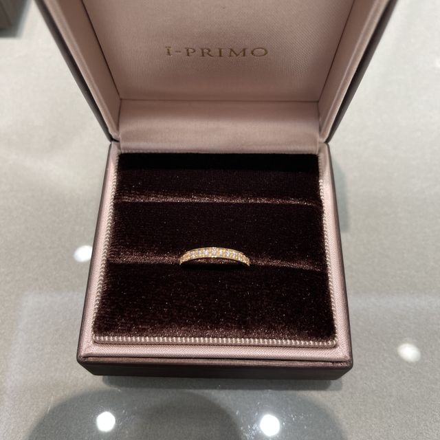 【アイプリモ(I-PRIMO)の口コミ】 イエローゴールドのエタニティリングで探していて、他のブランドさんと比…