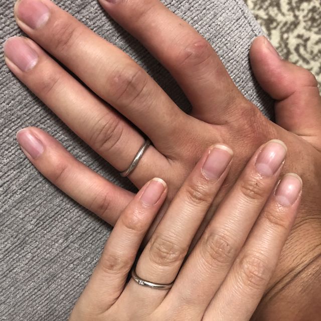 【4℃ BRIDAL(ヨンドシーブライダル)の口コミ】 シンプルな指輪を探していて、店舗を探していましたが、一石のシンプルさ…