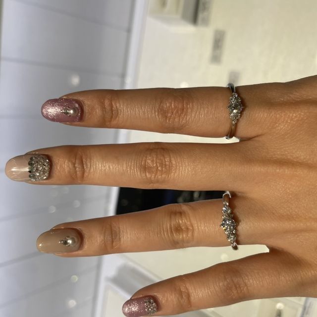 【4℃ BRIDAL(ヨンドシーブライダル)の口コミ】 王道なデザインがお好きな方にはおすすめです。シンプルなデザインであり…