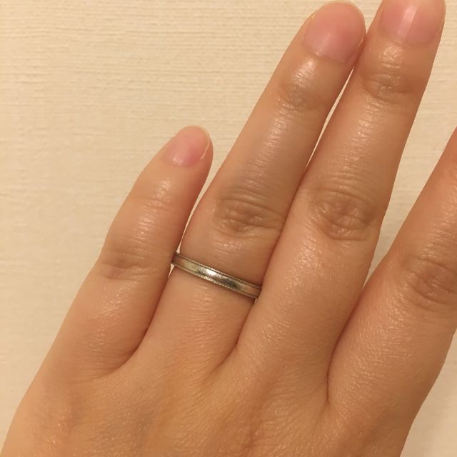 【et TOUJOURS(トゥージュール)の口コミ】 シンプルで付けていて違和感の無く、どんな服装にも合うところが決め手に…