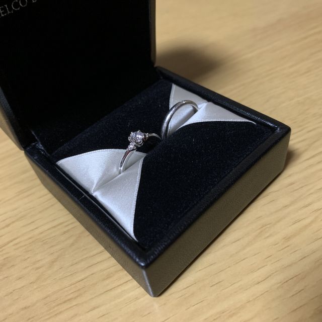 【エクセルコダイヤモンド(EXELCO DIAMOND)の口コミ】 婚約指輪は、オーダーで作ることができました。結婚指輪のデザインがシン…
