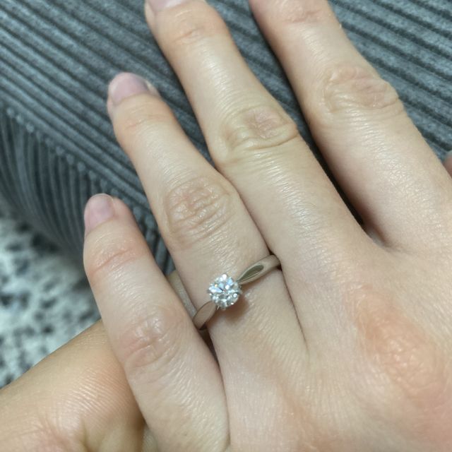 【エクセルコダイヤモンド(EXELCO DIAMOND)の口コミ】 大人っぽく、シンプルなデザインなエクセルコダイヤモンドは、身長が高い…