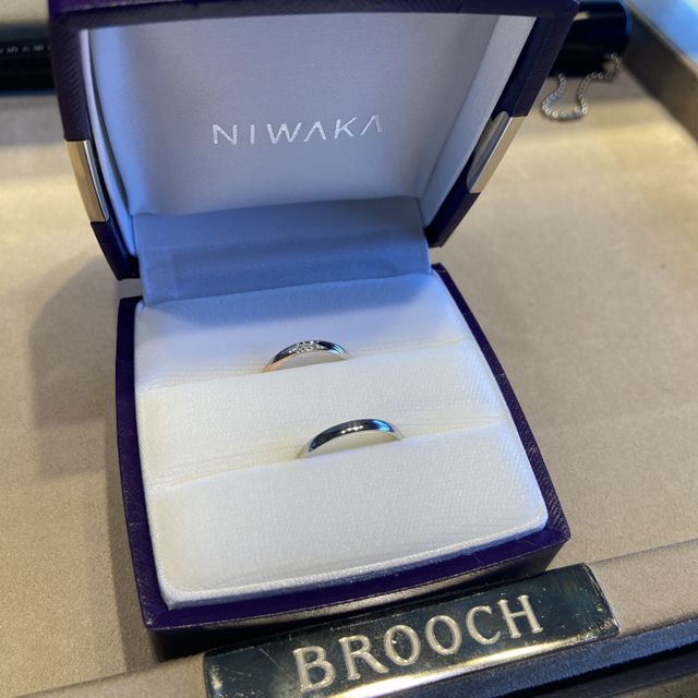 【俄(にわか)の口コミ】 シンプルなデザインが良かったです！！！
色もピンクゴールドとプラチナの…