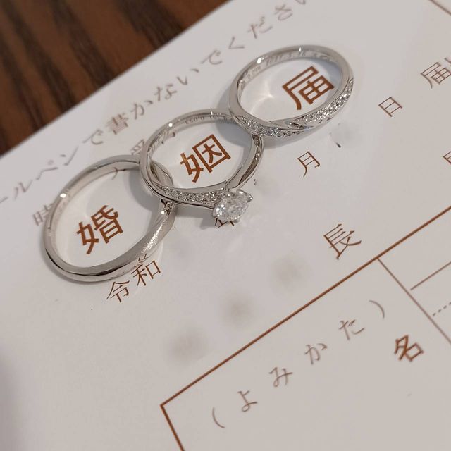 【エクセルコダイヤモンド(EXELCO DIAMOND)の口コミ】 婚約指輪のセンターダイヤが宙に浮いているセッティングに一目惚れしまし…