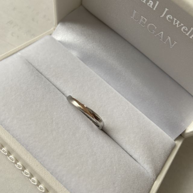 【LEGAN(レガン)の口コミ】 たくさんの指輪を付けさせてもらった中で、自分の指の色や指の特徴にあっ…