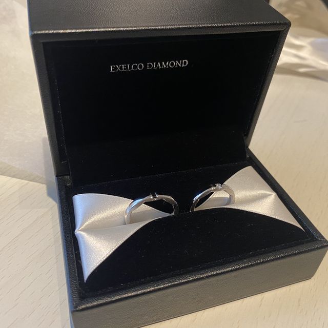 【エクセルコダイヤモンド(EXELCO DIAMOND)の口コミ】 店員さんが用意してくれた中で、太さも少しあり関節が出ていて指が細くて…