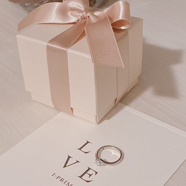 【アイプリモ(I-PRIMO)の口コミ】 ゼクシィのアプリでまず気に入ったブランドを見つけて実店舗に見学にいき…