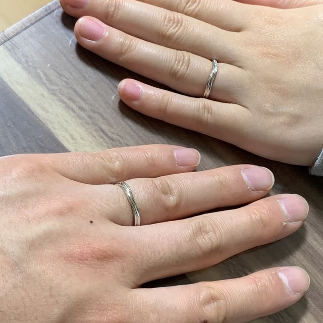 【銀座ダイヤモンドシライシの口コミ】 結婚指輪というと高額なイメージを持ってましたが予算内で婚約者も自分も…