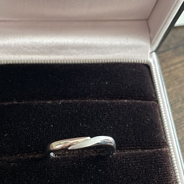 【アイプリモ(I-PRIMO)の口コミ】 色々なブランドやデザインを見ていく中で、デザイン性のあるもので、細身…