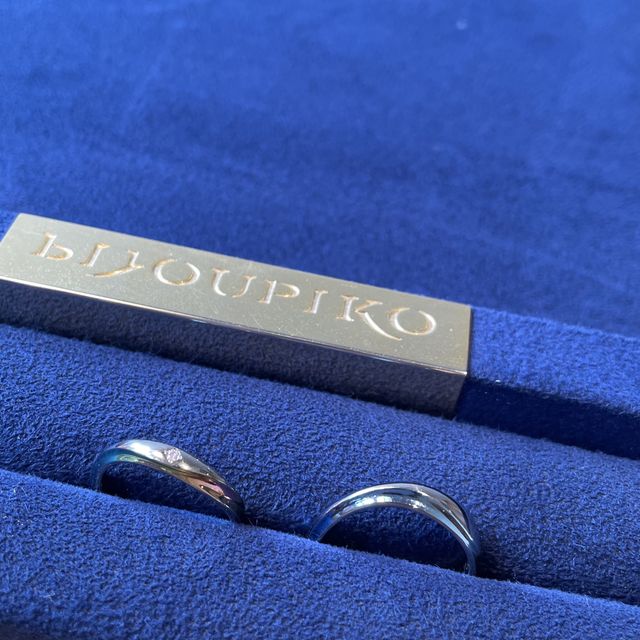 【SORA(ソラ)の口コミ】 当初はネットで色のついた指輪を見て一目惚れでした！

嫁と相談して実際…