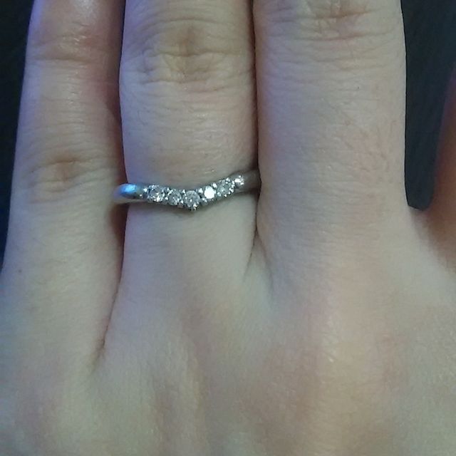 【銀座ダイヤモンドシライシの口コミ】 先に婚約指輪を主人が購入していて、株を買い株主優待で30パーセントほど…