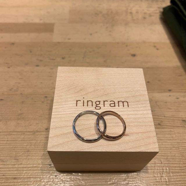 【ringram(リングラム)の口コミ】 自分達で制作できるでした所が魅力でした。
以前シルバーリングを制作した…