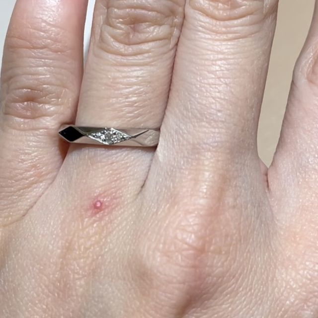 【ブシュロン(BOUCHERON)の口コミ】 ダイヤモンドに施されるファセットカットからインスピレーションを得た「…