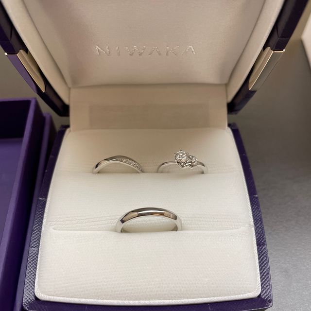 【俄(にわか)の口コミ】 指輪が全然分からず、ふらっと立ち寄った際、いろいろ試着しました。
店員…