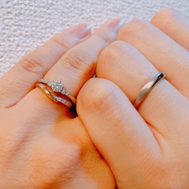 【Candle(キャンドル)の口コミ】 別々のブランド、デザインのものを選びましたが、2人ともそれぞれひねりが…