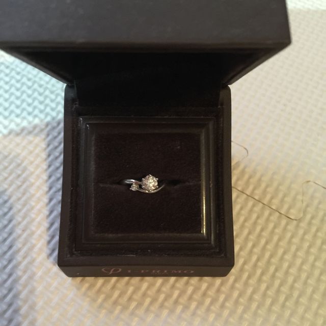 【アイプリモ(I-PRIMO)の口コミ】 ダイヤモンドのみ彼が先に購入していてくれてプロポーズの際はレプリカの…