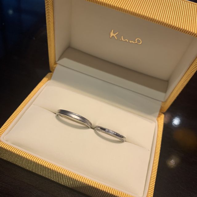 【ケイウノ ブライダル(K.UNO BRIDAL)の口コミ】 ・シンプルな指輪を希望していたからです。
・仕事中でもつけられるデザイ…