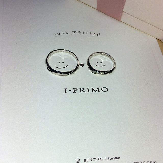 【アイプリモ(I-PRIMO)の口コミ】 シンプルなデザインですが、ウェーブがかかっていたり、女性側のものには…