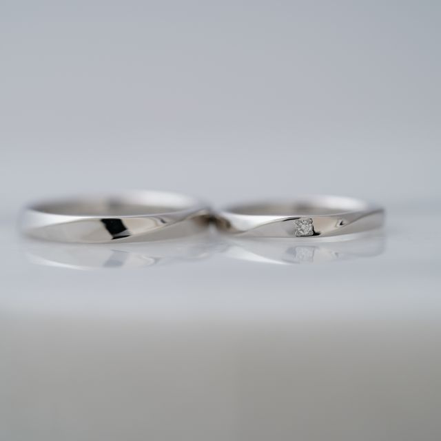 【THREE TREES(スリーツリーズ)の口コミ】 二人の世界にひとつだけの指輪ができる。
デザインが自由自在で、シンプル…