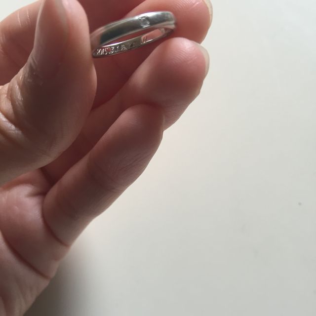 【nocur(ノクル)の口コミ】 2人ともあまり指輪をしないので、シンプルでつけやすいものを探していまし…