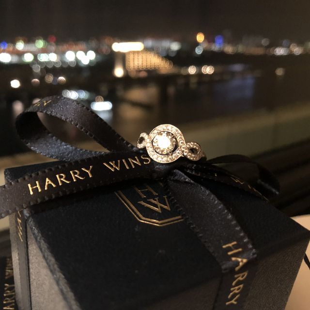 【ハリー・ウィンストン(Harry Winston)の口コミ】 指が太く短めなので、ボリュームのあるデザインを中心の探しました。こち…